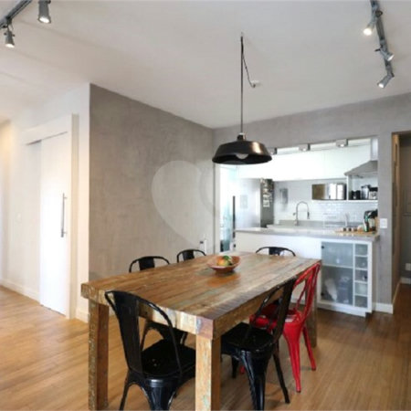 Apartamento à venda com 2 quartos, sendo 1 suíte, em Água Branca, São Paulo, SP