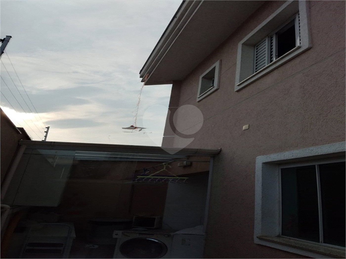 Casa à venda com 3 quartos, sendo 2 suítes, no condomínio Villa's Residencial, São Paulo - SP