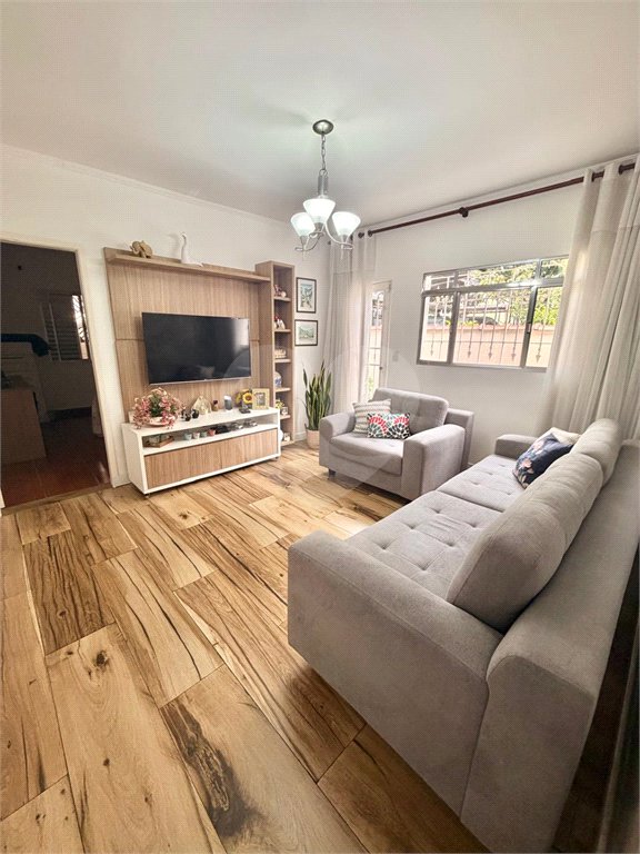 Casa à venda com 3 quartos em Cangaíba, São Paulo, SP