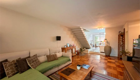 Casa à venda com 3 quartos, sendo 1 suíte, no condomínio Barão do Triunfo, São Paulo - SP