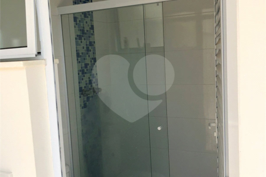 Casa à venda com 3 suítes no condomínio Residencial Lago da Serra, Araçoiaba da Serra - SP