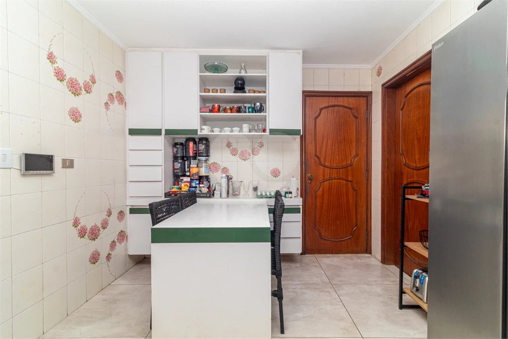Sobrado à venda com 3 quartos, sendo 1 suíte, em Jardim Prudência, São Paulo, SP