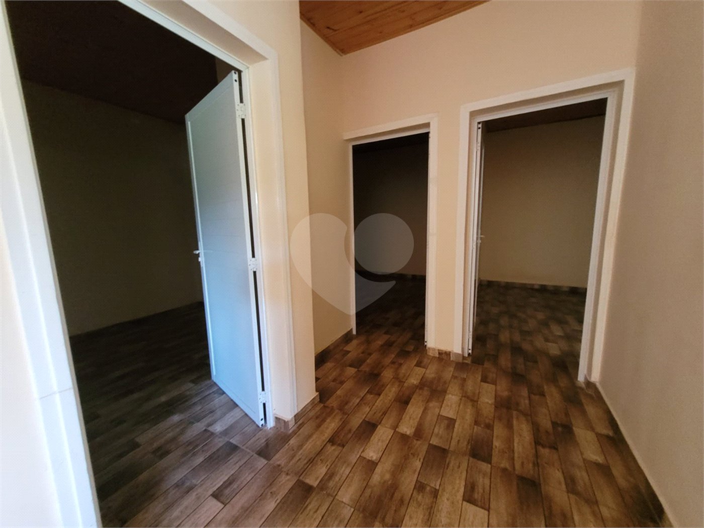 Chácara à venda com 2 quartos, sendo 1 suíte, em Chácaras Copaco, Arujá, SP