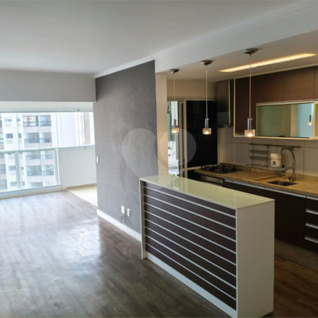 Apartamento à venda com 2 quartos, sendo 1 suíte,  em Vila Andrade, São Paulo, SP