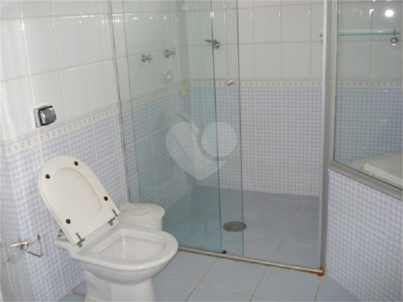 Sobrado para alugar com 5 quartos, sendo 2 suítes,  em Vila Suíça, Indaiatuba, SP