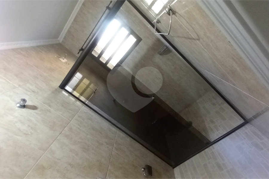 Sobrado à venda com 4 quartos, sendo 2 suítes, em Tremembé, São Paulo, SP