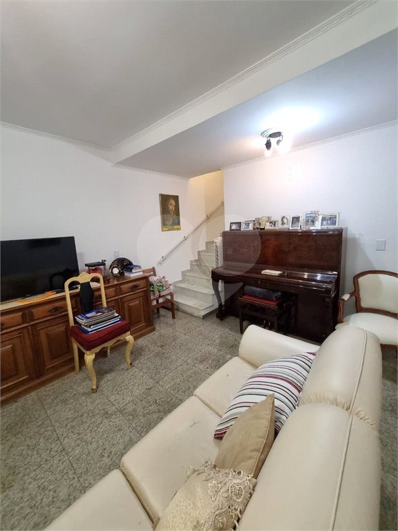 Sobrado à venda com 3 quartos em Bortolândia, São Paulo, SP