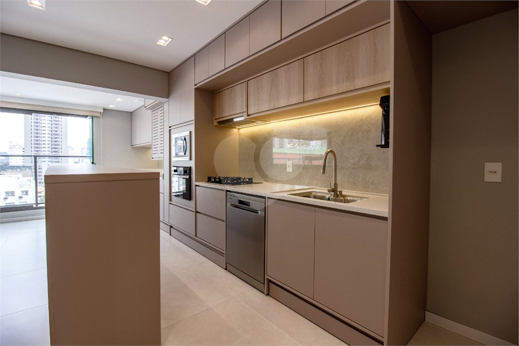 Apartamento à venda com 3 quartos, sendo 2 suítes, em Brooklin Paulista, São Paulo, SP