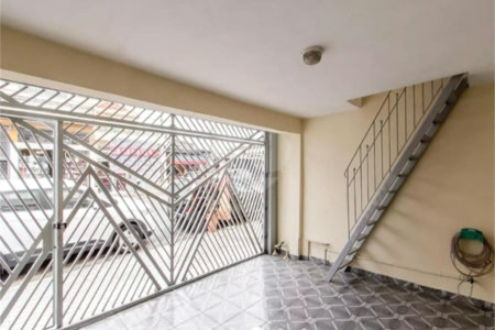 Casa à venda com 4 quartos, sendo 2 suítes, em Jardim Coimbra, São Paulo, SP