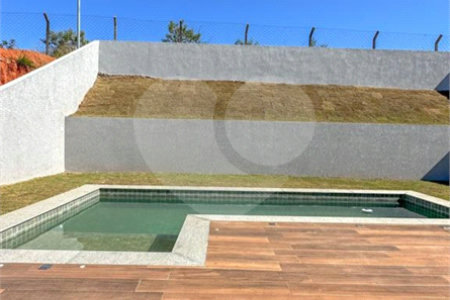 Casa à venda com 3 suítes no condomínio Shamballa 3, Atibaia - SP