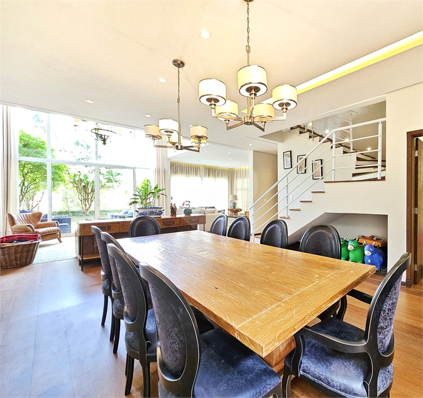 Casa à venda com 4 suítes no condomínio Ville Courchevel, São Paulo - SP
