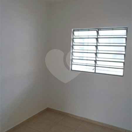 Apartamento à venda com 3 quartos, sendo 1 suíte,  no Centro, Mogi das Cruzes, SP