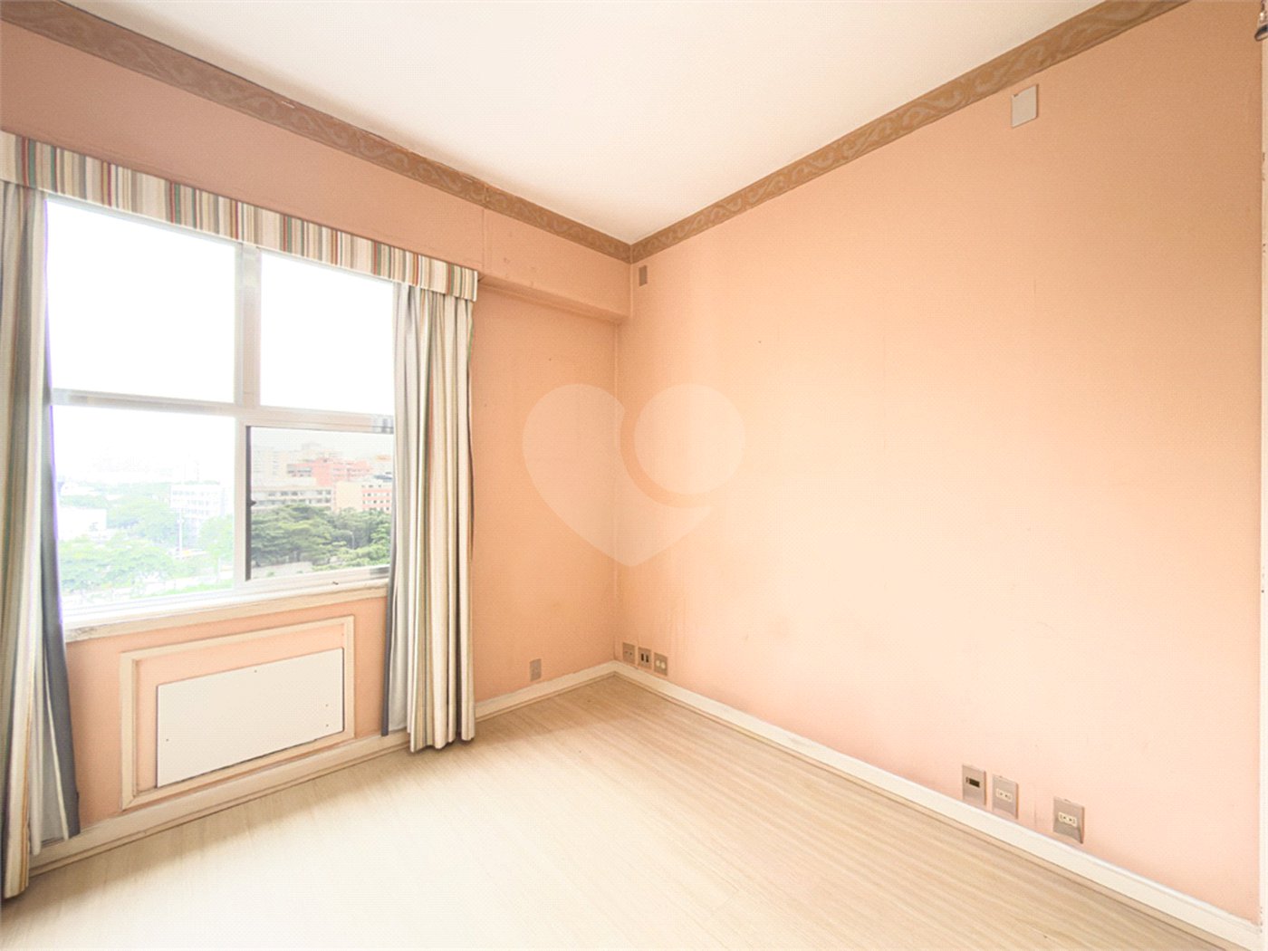 Apartamento à venda com 4 quartos, sendo 2 suítes, em Leblon, Rio de Janeiro, RJ
