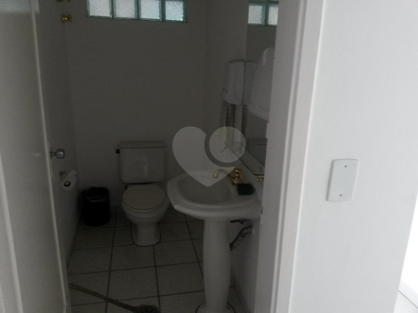 Sobrado à venda com 15 quartos, sendo 3 suítes, em Tucuruvi, São Paulo, SP