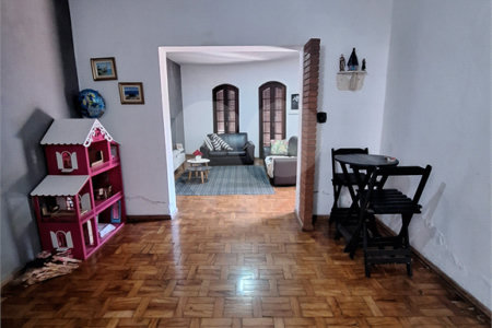 Casa à venda com 3 quartos, sendo 1 suíte, em Jardim Marisa, São Paulo, SP