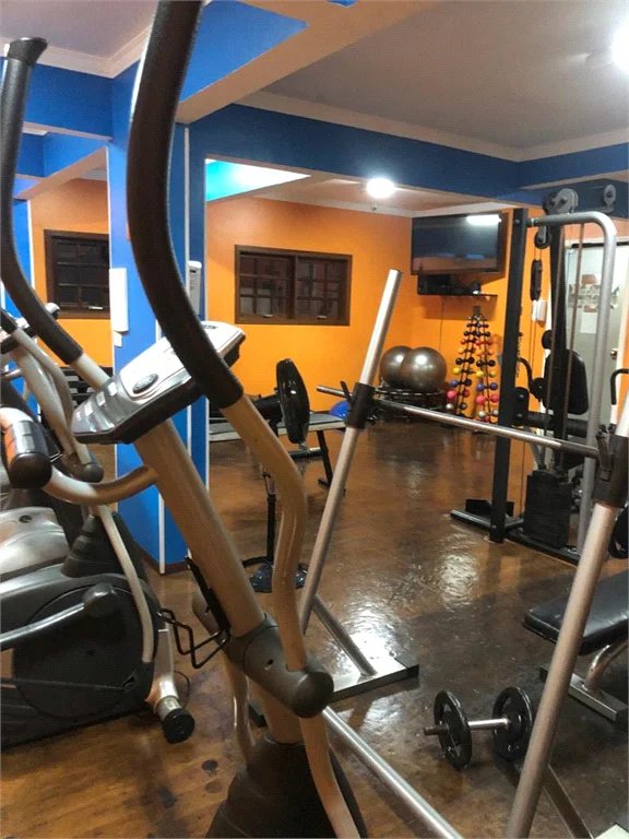 Casa à venda com 3 quartos, sendo 1 suíte, no condomínio Greenland, São Paulo - SP