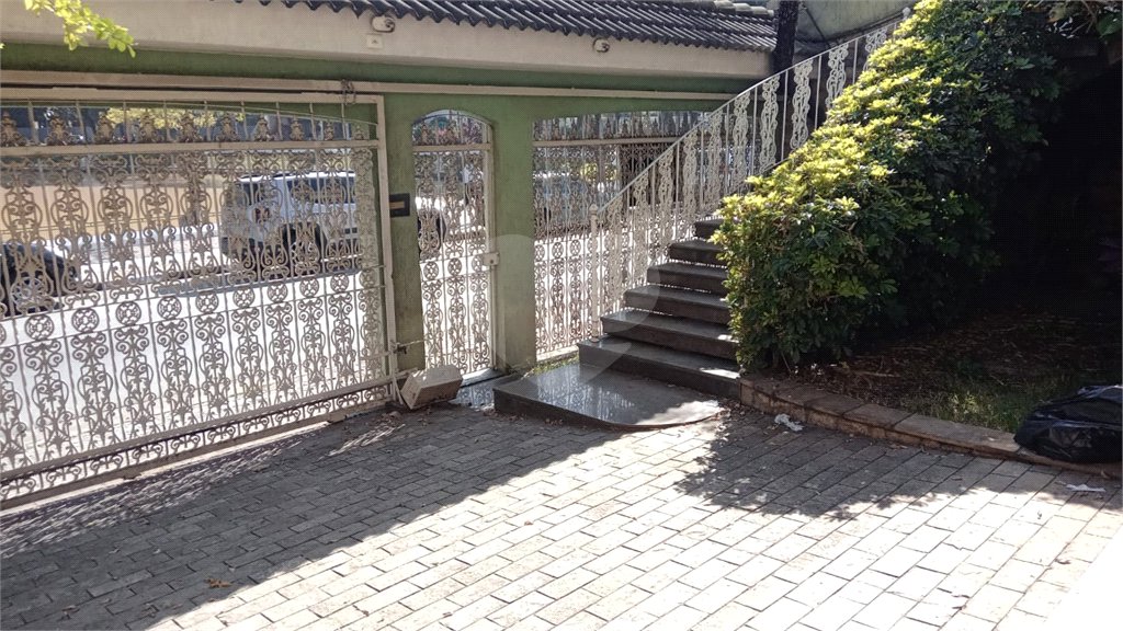 Sobrado à venda com 4 quartos, sendo 1 suíte, em Vila Rosália, Guarulhos, SP
