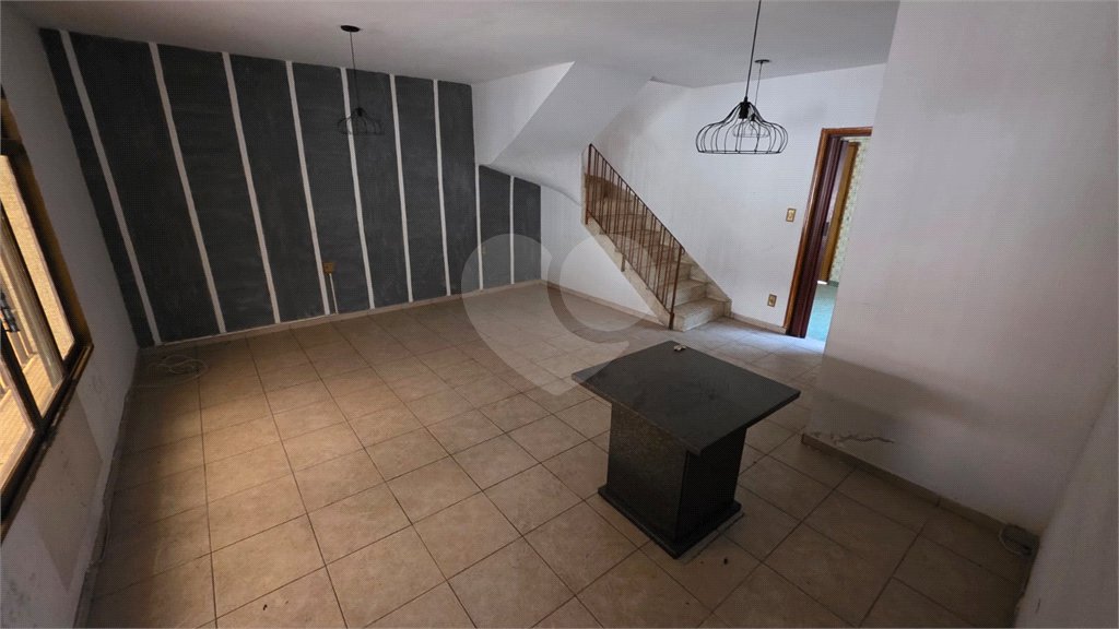 Sobrado à venda com 3 quartos em Vila Guilherme, São Paulo, SP