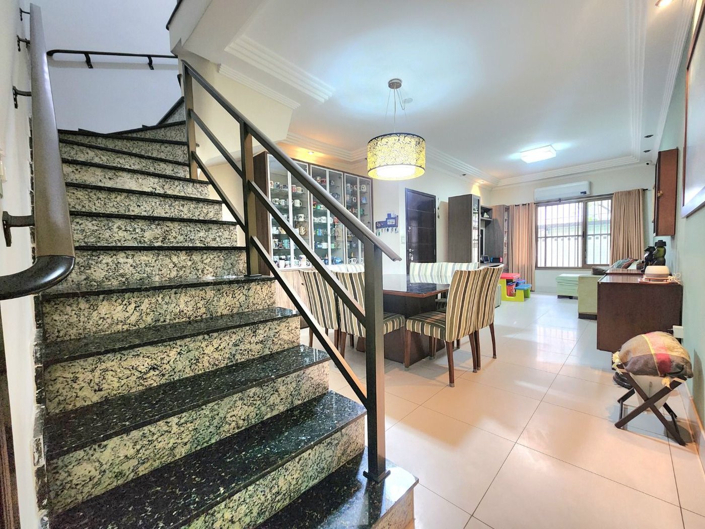 Casa com 3 dormitórios à venda, 159 m² por R$ 1.649.000,00 - Embaré - Santos/SP