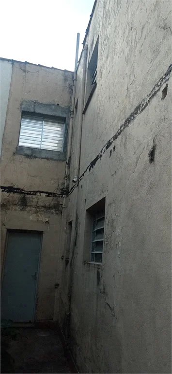 Sobrado à venda ou para alugar com 4 quartos em Água Branca, São Paulo, SP