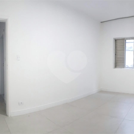 Apartamento com dois dormitórios na Bela Vista