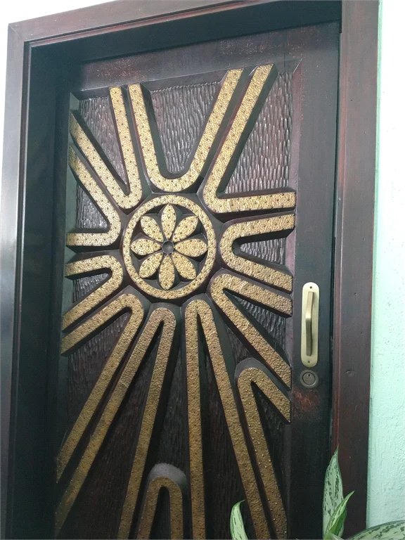 Sobrado à venda com 4 quartos, sendo 1 suíte,  em Parque dos Príncipes, São Paulo, SP