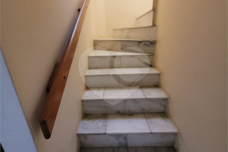 Sobrado à venda com 3 quartos, sendo 1 suíte, em Jardim da Glória, Cotia, SP