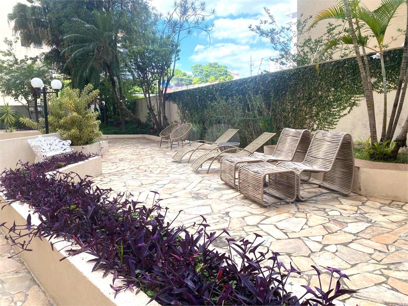 Apartamento à venda com 2 quartos em Vila Romana, São Paulo, SP