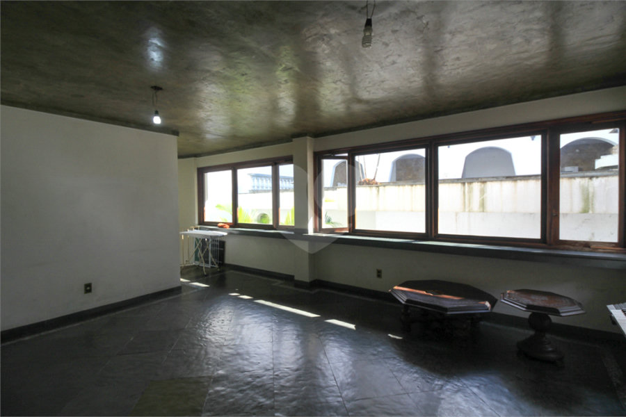 Casa à venda com 5 quartos, sendo 3 suítes, em Jardim São Bento, São Paulo, SP