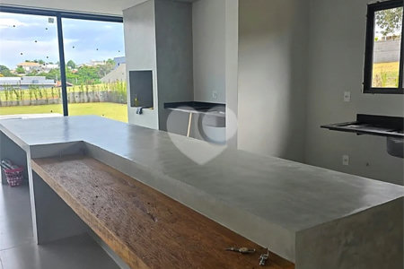 Casa à venda com 3 suítes no condomínio Village Ipanema 2, Araçoiaba da Serra - SP
