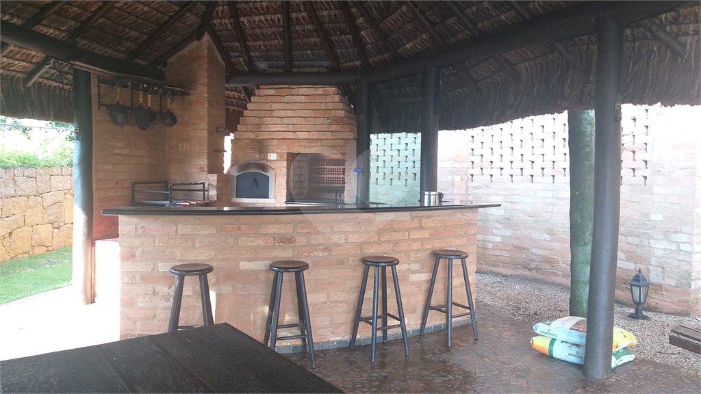 Casa à venda com 5 quartos, sendo 2 suítes, no condomínio Vinhas da Vista Alegre - Lado Sede, Vinhedo - SP