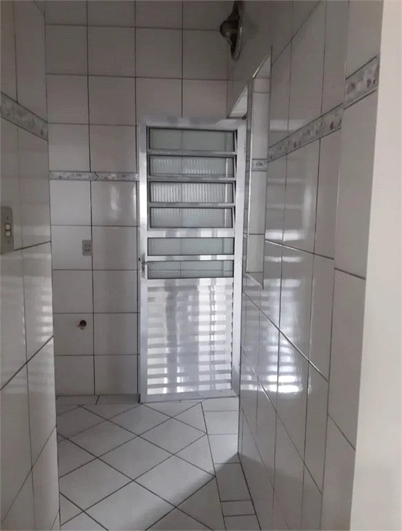 Sobrado à venda com 2 quartos em Km 18, Osasco, SP