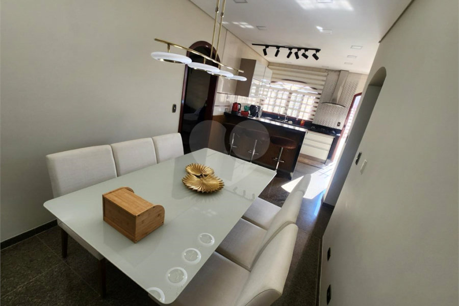Casa Térrea à venda com 3 quartos, sendo 1 suíte, em Parada Inglesa, São Paulo, SP