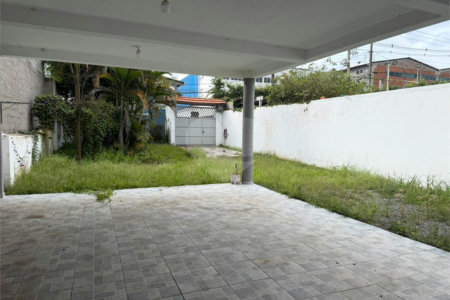 Casa à venda com 3 quartos, sendo 1 suíte, em Chácara Primavera, Suzano, SP