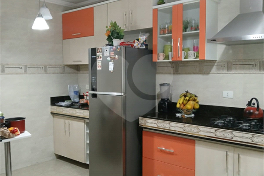 Casa à venda com 4 quartos, sendo 1 suíte, em Vila Romão, Salto, SP