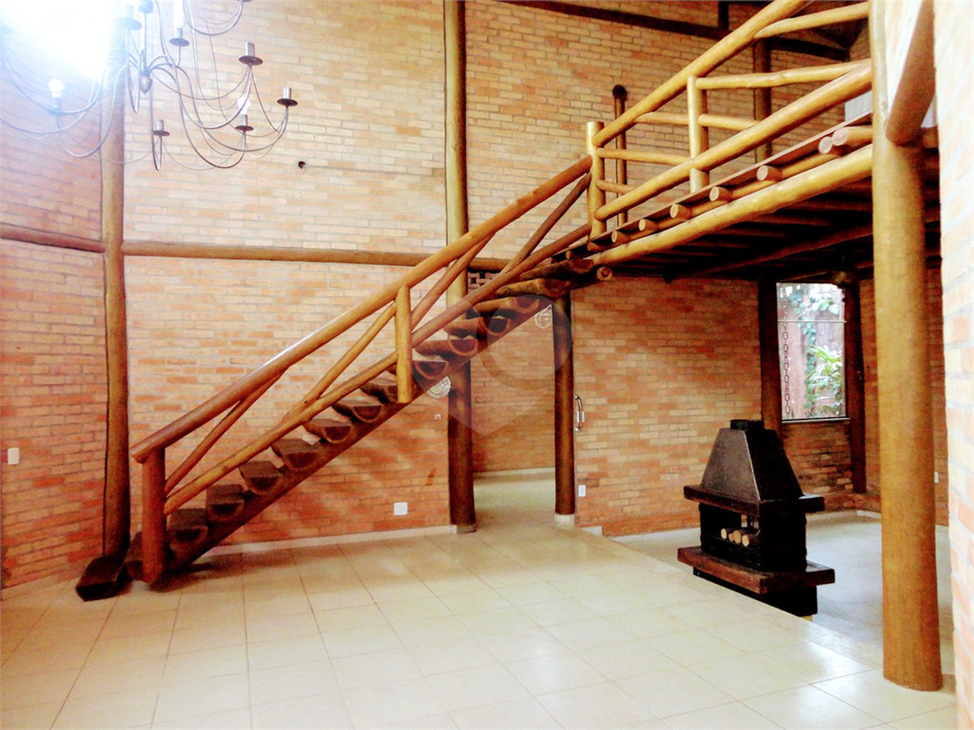 Casa à venda com 4 suítes no condomínio Estância Marambaia, Vinhedo - SP