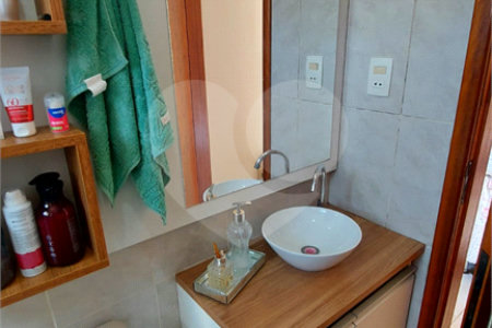 Sobrado à venda com 4 quartos, sendo 2 suítes, em Jardim Paulista, Atibaia, SP