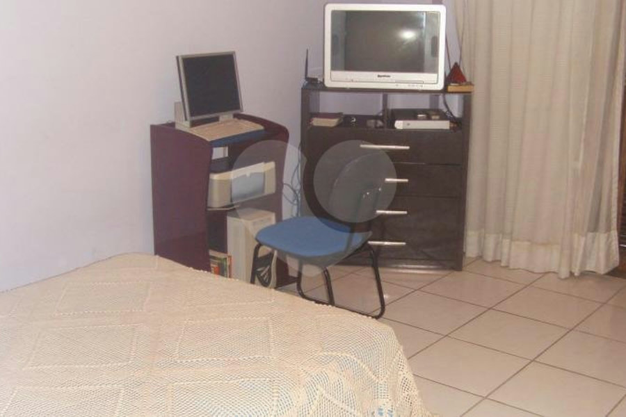 Sobrado à venda com 3 quartos, sendo 1 suíte, em Tremembé, São Paulo, SP