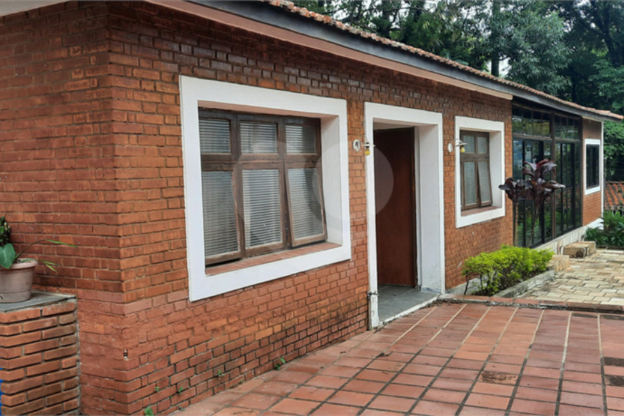 Casa à venda com 3 quartos, sendo 1 suíte,  em Serra da Cantareira, Mairiporã, SP