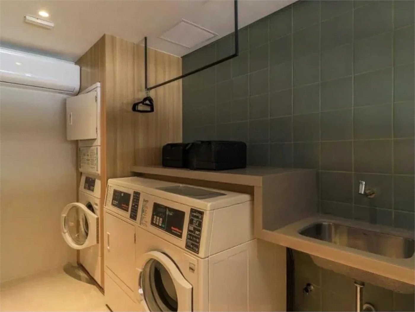 Apartamento à venda com 2 quartos, sendo 1 suíte,  em Vila Cordeiro, São Paulo, SP