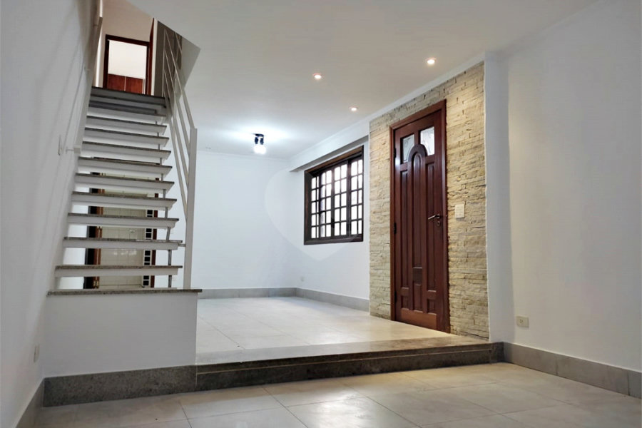 Sobrado à venda com 3 quartos, sendo 1 suíte,  em Vila Medeiros, São Paulo, SP