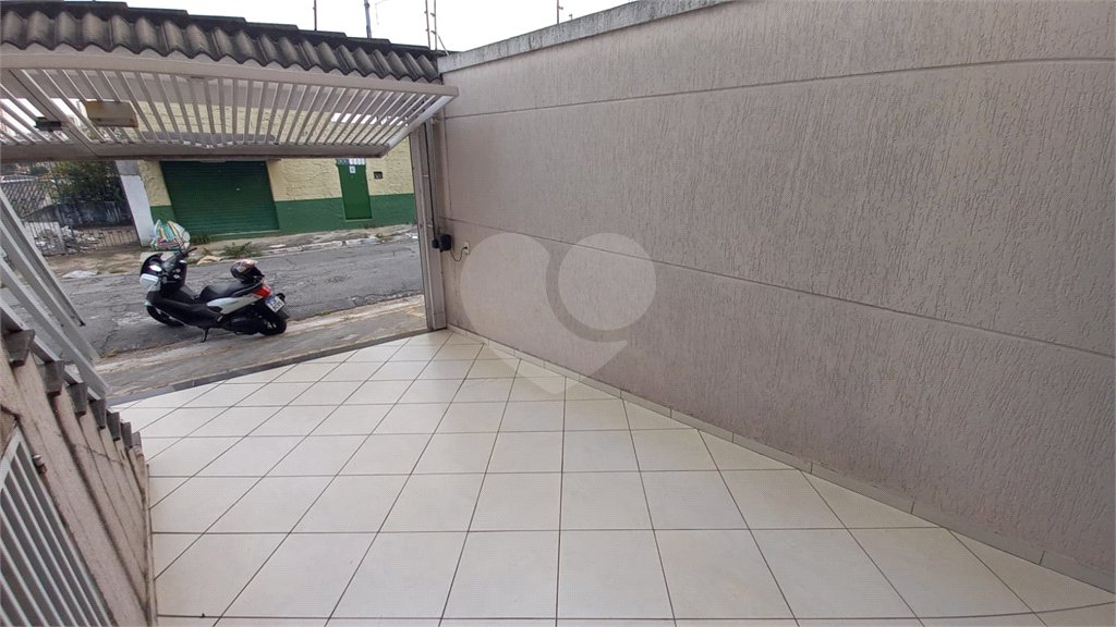 Sobrado à venda com 3 suítes em Vila Nivi, São Paulo, SP