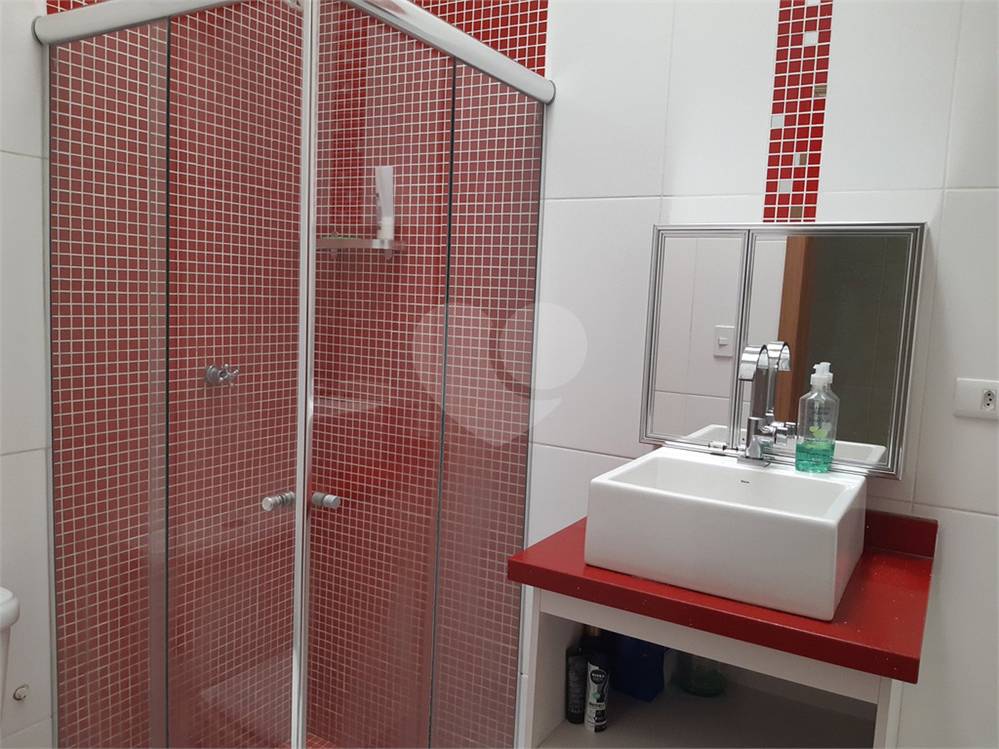 Sobrado à venda com 3 quartos, sendo 2 suítes, em Tremembé, São Paulo, SP