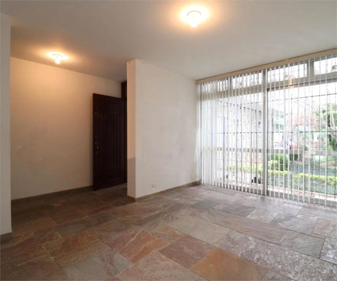 Casa Térrea à venda com 6 quartos, sendo 4 suítes,  em Brooklin Paulista, São Paulo, SP