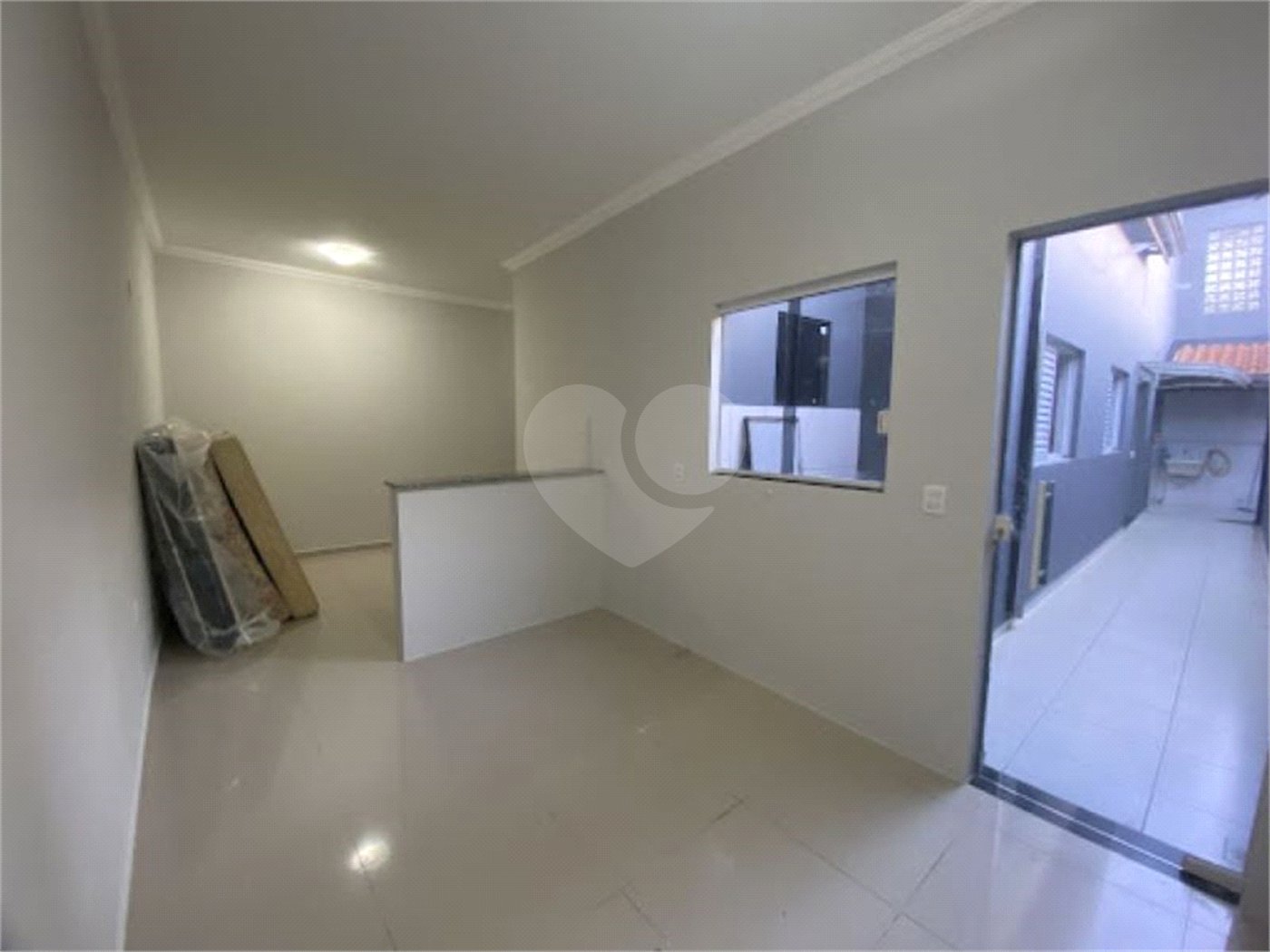 Casa à venda com 4 quartos, sendo 2 suítes,  em Jardim Santa Marta III, Salto, SP