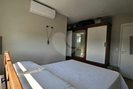 Apartamento à venda com 3 quartos, sendo 2 suítes, em Vila Anastácio, São Paulo, SP