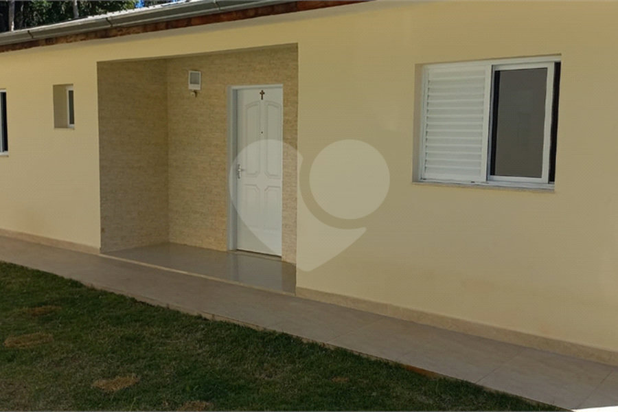 Casa à venda com 3 quartos, sendo 1 suíte, no condomínio Sausalito, Mairiporã - SP
