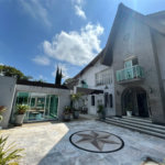 Casa à venda com 6 quartos, sendo 5 suítes, no condomínio Alpes da Cantareira, Mairiporã - SP