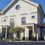 Casa à venda com 4 suítes no condomínio Vila Inglesa, Atibaia - SP