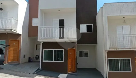 Casa à venda com 2 quartos no condomínio Residencial Monaco, Mogi das Cruzes - SP